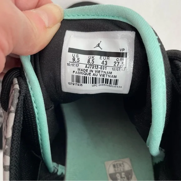 US10 Nike Air Jordan First Class/Air Class/Black/Aj7312-031/ US 9.5 - Picture 7 of 8